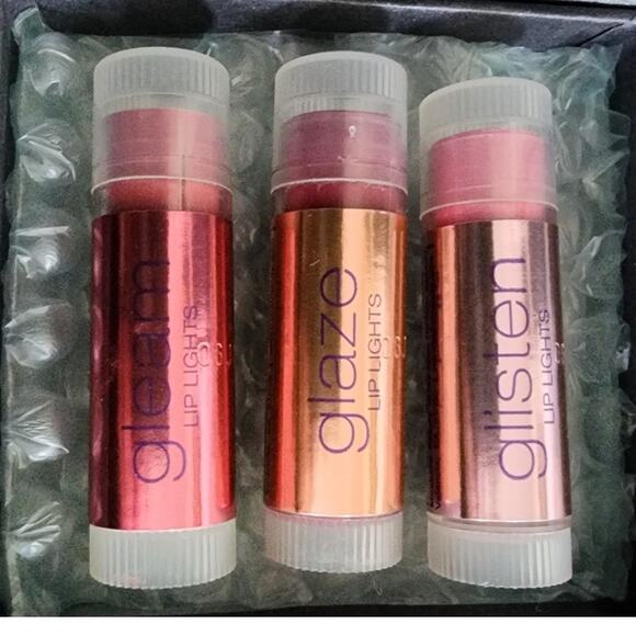 Mirabella Lip Lights Lip Trio! 3 Highly pigmented Lip glosses New in box - Picture 1 of 3
